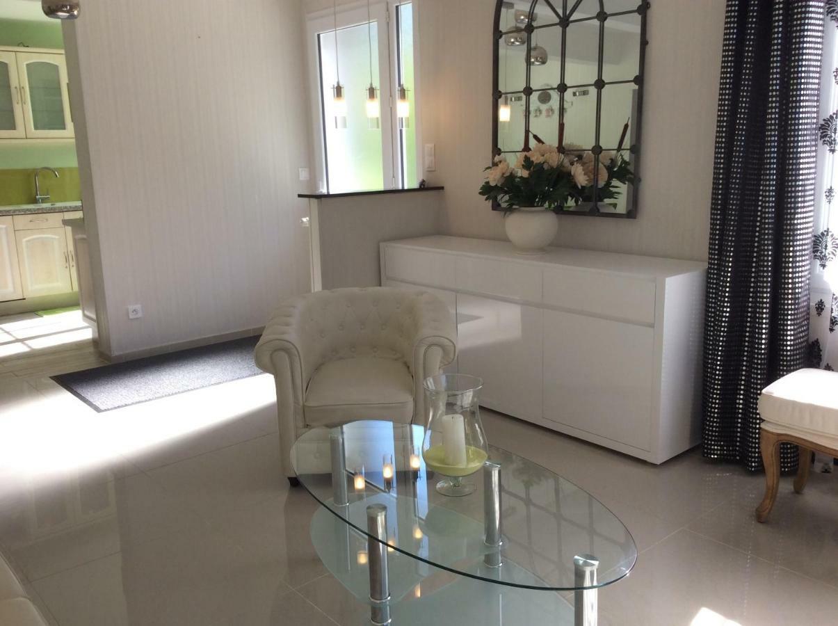 Villa Maison Blanche Tulle 1 A 4 Personnes 외부 사진
